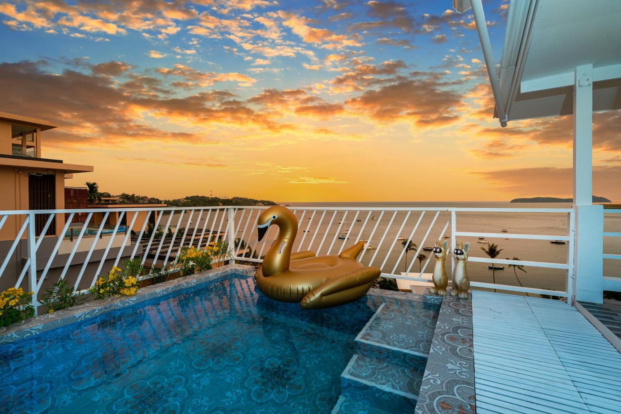 Mona Seaview Pool Villa Beach Front Aoyon Beach Ban Makham Exterior photo
