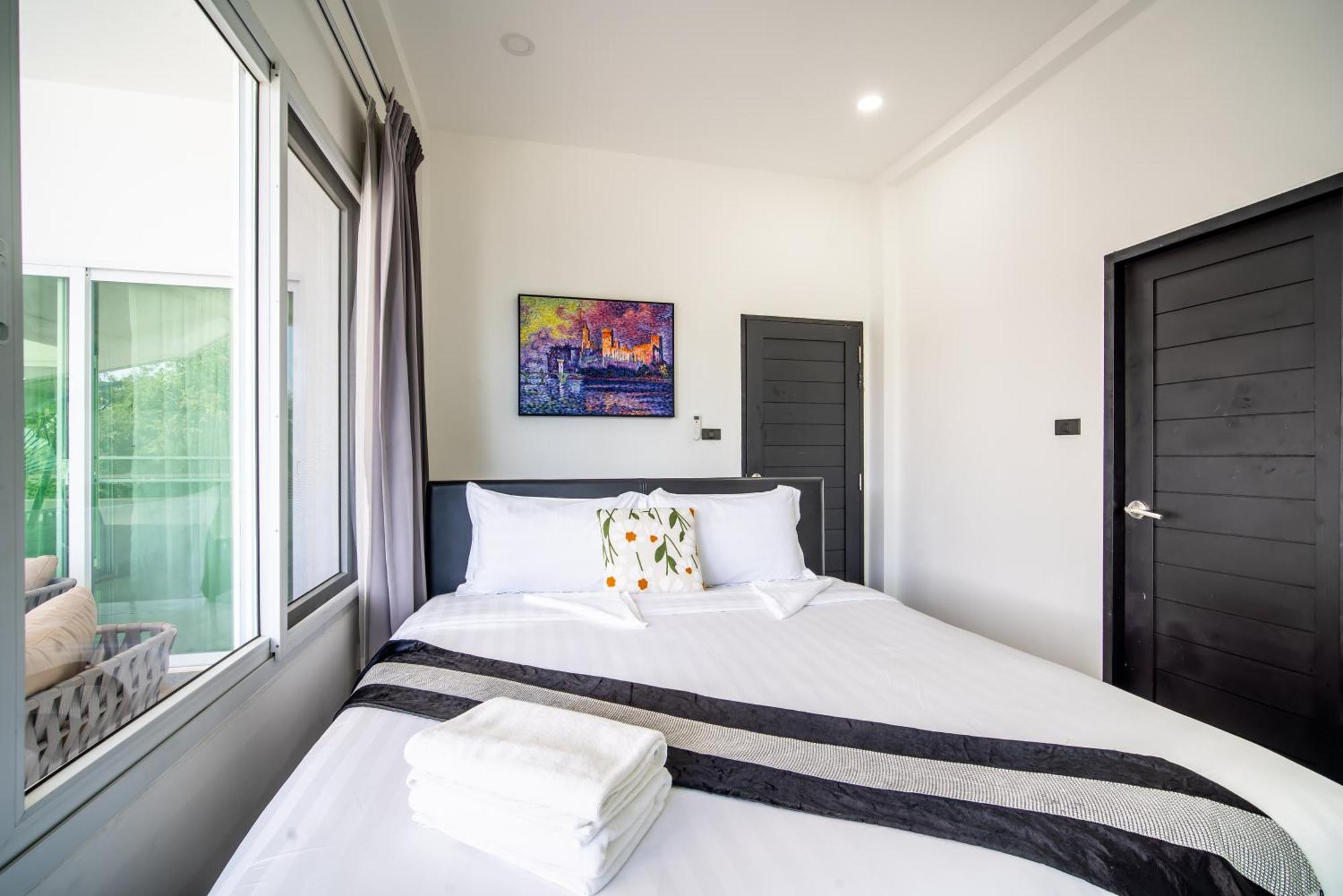 Mona Seaview Pool Villa Beach Front Aoyon Beach Ban Makham Room photo