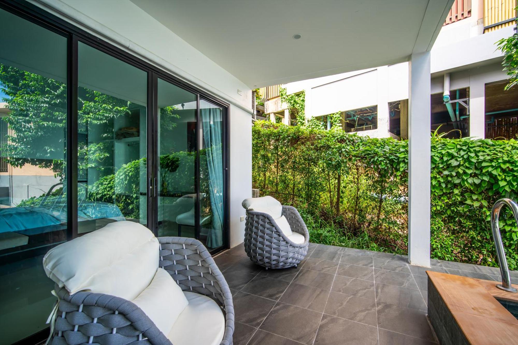 Mona Seaview Pool Villa Beach Front Aoyon Beach Ban Makham Room photo